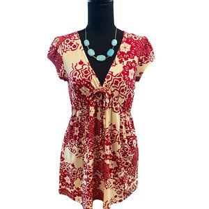 Red and White V-Neck Cap Sleeve